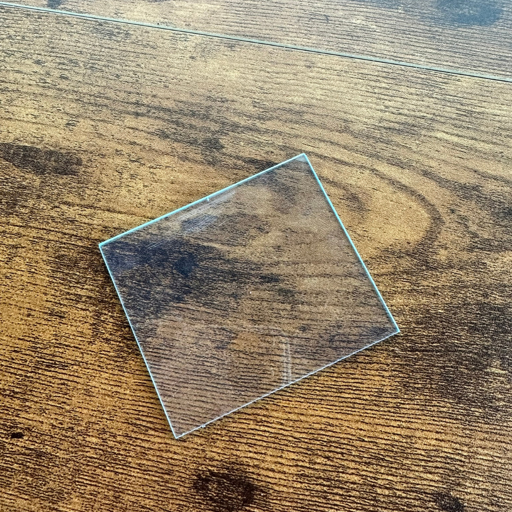 Plexiglas transparent